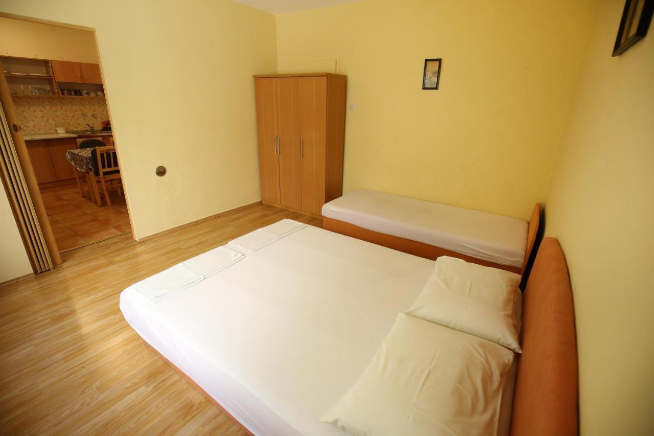 Apartmani Buca Biograd Na Moru Exterior foto